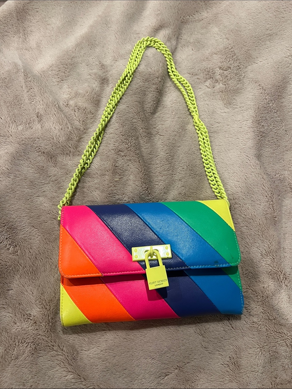 Kurt Geiger - Neon Rainbow Diagonal Stripe Chain Crossbody Bag